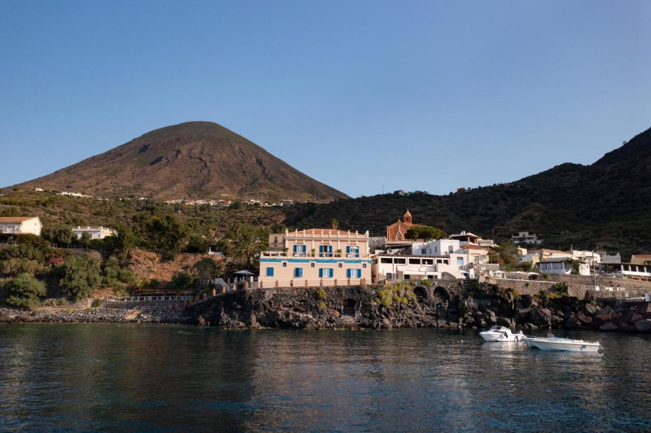 Hotel L'Ariana Isole Eolie - Una Esperienze Leni Exterior photo